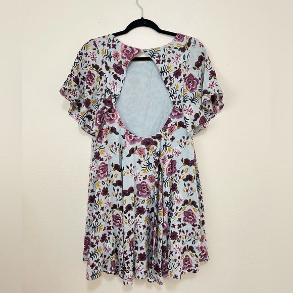 Urban Outfitters Kimchi Blue boho floral printed open back short mini dress - Picture 6 of 6